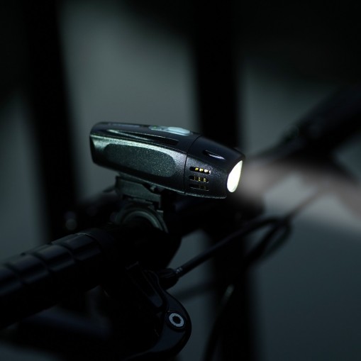  Przednia lampa rowerowa USB 300 lumenów 
  